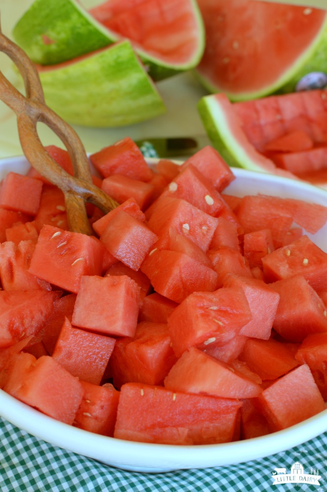 The easiest way to cut watermelon